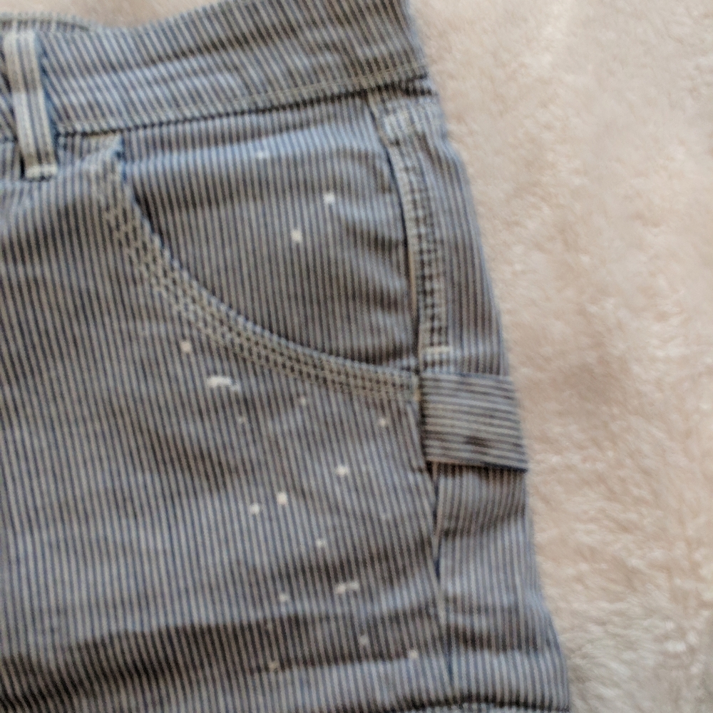 Levi's Mid Rise Striped Jean Shorts size 13 - Picture 6 of 7